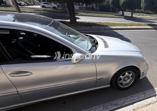 Mercedes E 240 2004 Silver Automatic Used for Sale in Madinaty - 6
