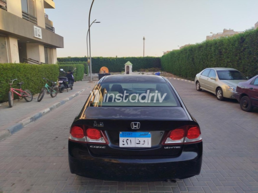 Honda Civic 2009 Black Automatic Used for Sale in Hadayek October - 1