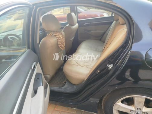 Honda Civic 2009 Black Automatic Used for Sale in Hadayek October - 5