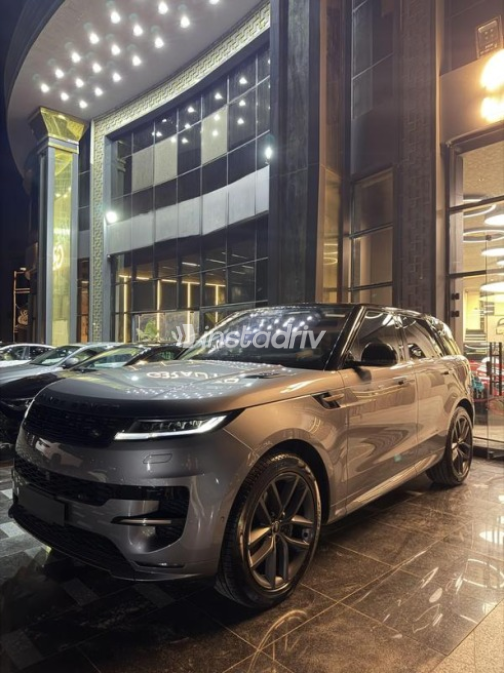 Land Rover Range Rover Sport 2023 Gray Automatic Used for Sale in Cairo - 2
