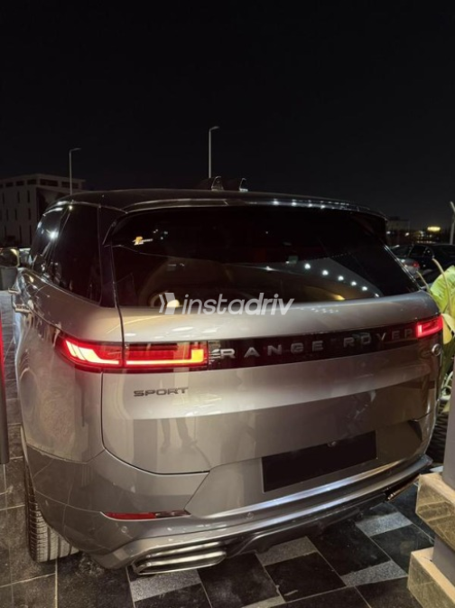 Land Rover Range Rover Sport 2023 Gray Automatic Used for Sale in Cairo - 3