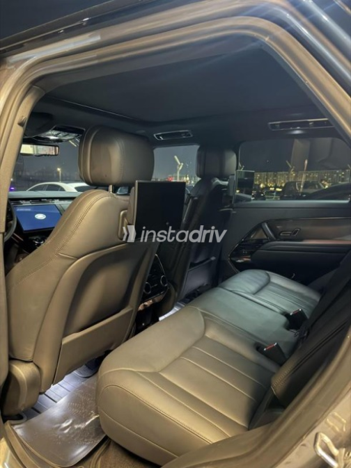 Land Rover Range Rover Sport 2023 Gray Automatic Used for Sale in Cairo - 4