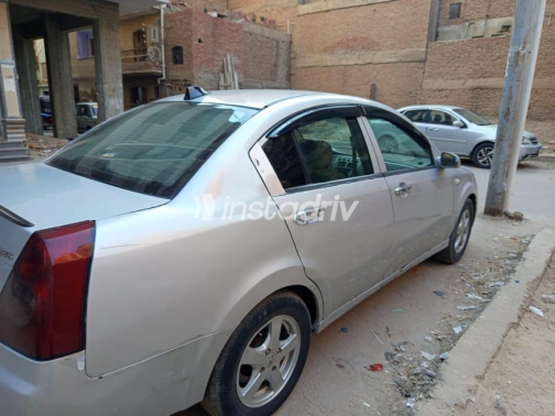 Speranza A516 2010 White Automatic Used for Sale in Sharqia - 5