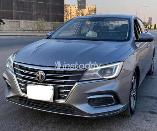 ام جى 5 2020 رمادي غامق أوتوماتيك مستعملة للبيع في القاهرة - 3