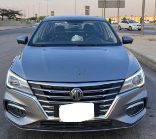 ام جى 5 2020 رمادي غامق أوتوماتيك مستعملة للبيع في القاهرة