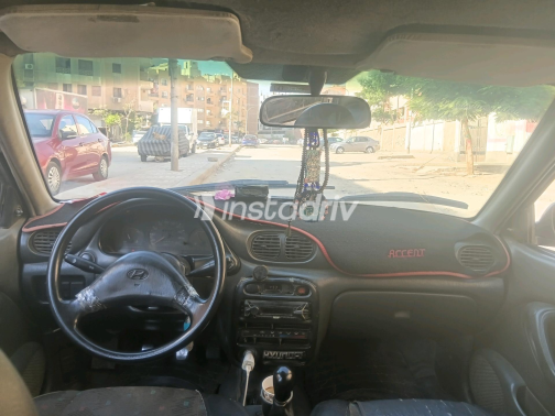 Hyundai Accent 2005 Gray Manual Used for Sale in Cairo - 9