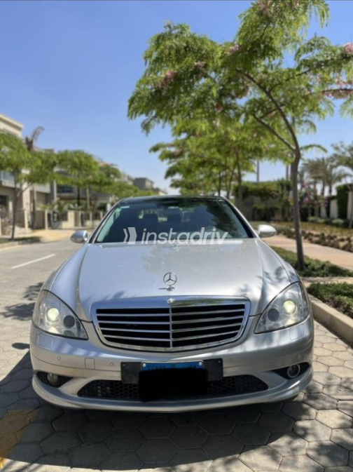 Mercedes S 500 2009 Silver Automatic Used for Sale in Nasr city - 1