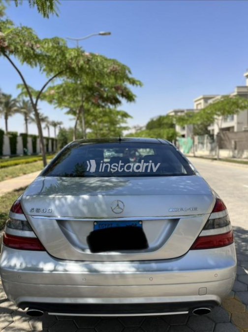 Mercedes S 500 2009 Silver Automatic Used for Sale in Nasr city - 4