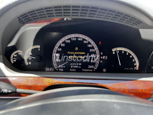 Mercedes S 500 2009 Silver Automatic Used for Sale in Nasr city - 7