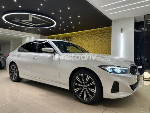 بي ام دبليو 320 2026 أبيض أوتوماتيك مستعملة للبيع في القاهرة - 3