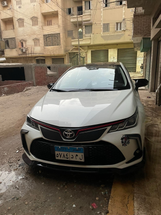 تويوتا كورولا 2019 أبيض أوتوماتيك مستعملة للبيع في الزقازيق