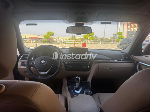 BMW 320 2018 White Automatic Used for Sale in Madinaty - 2