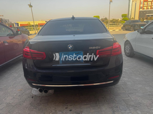 BMW 320 2018 White Automatic Used for Sale in Madinaty - 4