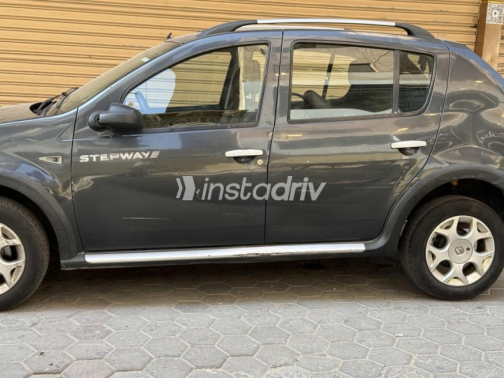 Renault Sandero Step Way 2013 Petroleum Automatic Used for Sale in Heliopolis - 3