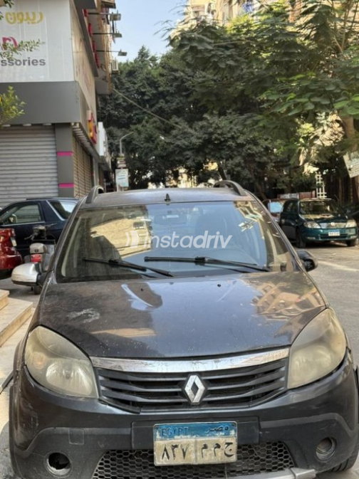 Renault Sandero Step Way 2013 Petroleum Automatic Used for Sale in Heliopolis - 4