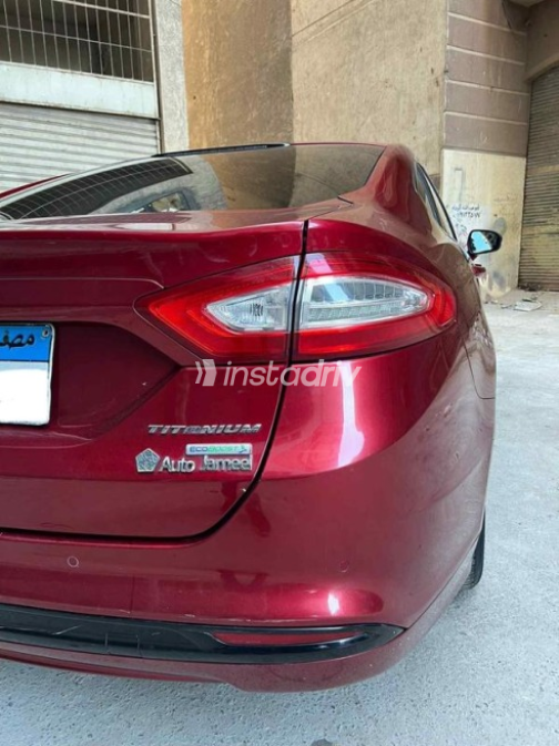 فورد فيوجن 2019 أحمر غامق أوتوماتيك مستعملة للبيع في دمنهور - 2