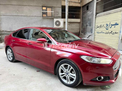 فورد فيوجن 2019 أحمر غامق أوتوماتيك مستعملة للبيع في دمنهور - 4