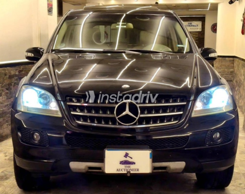 Mercedes ML 2007 Black Automatic Used for Sale in Cairo - 1