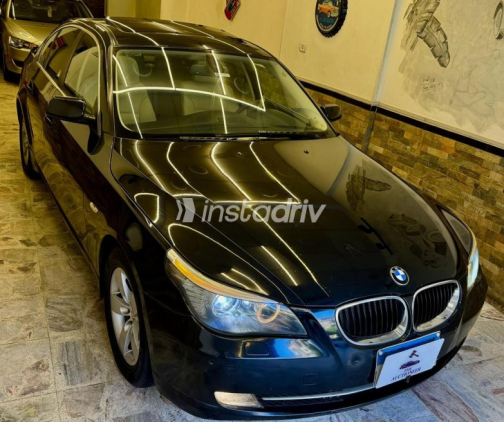 بي ام دبليو 520 2009 أسود أوتوماتيك مستعملة للبيع في القاهرة - 3