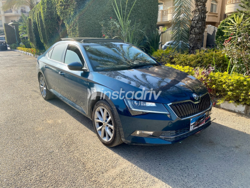 Skoda Superb 2019 Blue Automatic Used for Sale in Cairo - 6