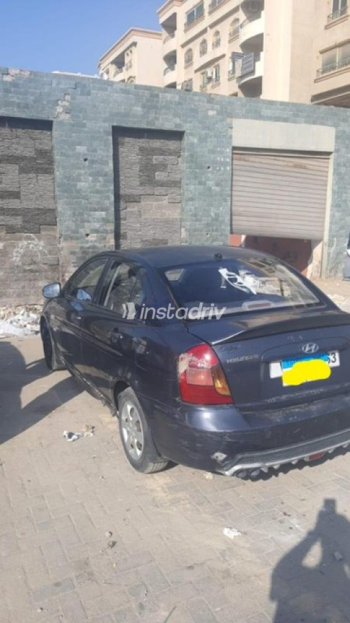 Hyundai Accent 2010 Dark Blue Automatic Used for Sale in Pyramids Gardens - 4