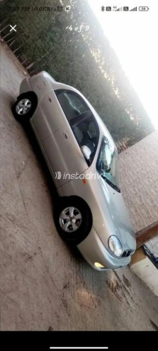 دايو لانوس 2000 فضي أوتوماتيك مستعملة للبيع في أسيوط - 6
