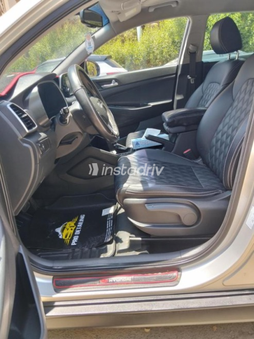 Hyundai Tucson 2020 Silver Automatic Used for Sale in Cairo - 6
