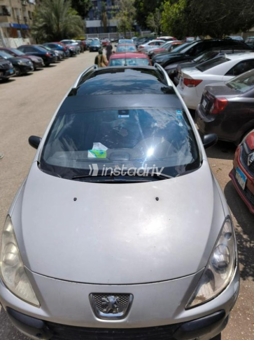 Peugeot 207 SW 2006 Silver Automatic Used for Sale in Cairo - 3