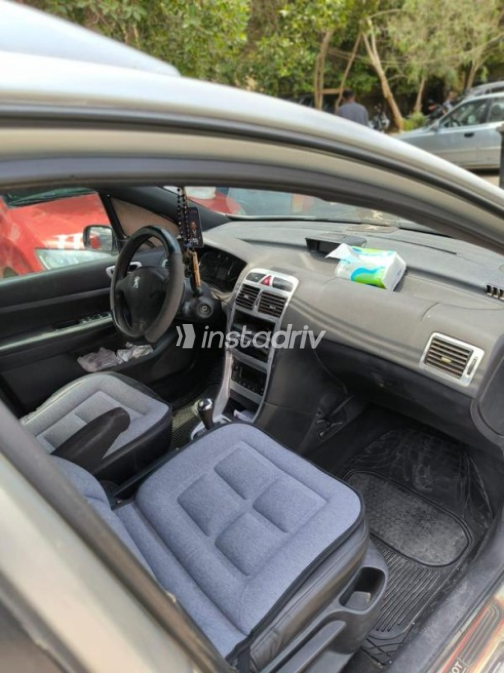 Peugeot 207 SW 2006 Silver Automatic Used for Sale in Cairo - 7