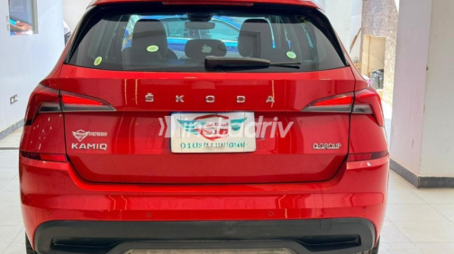 سكودا كاميك 2021 أحمر أوتوماتيك مستعملة للبيع في القاهرة - 6