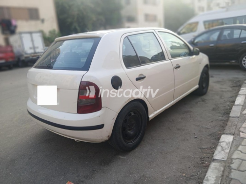 Skoda Fabia 2002 White Automatic Used for Sale in Greater Cairo ( Cairo + Giza) - 2