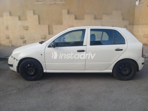 Skoda Fabia 2002 White Automatic Used for Sale in Greater Cairo ( Cairo + Giza) - 5