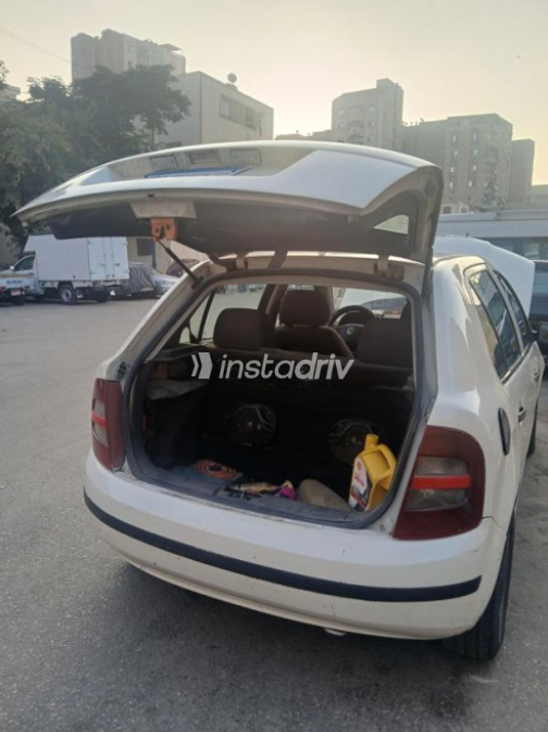 Skoda Fabia 2002 White Automatic Used for Sale in Greater Cairo ( Cairo + Giza) - 9