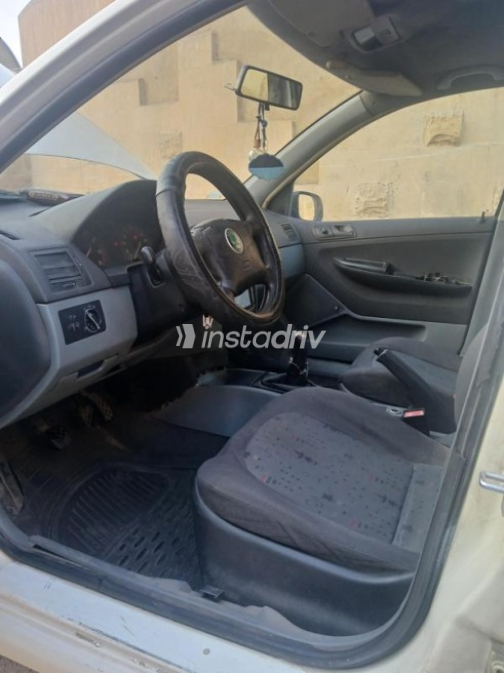Skoda Fabia 2002 White Automatic Used for Sale in Greater Cairo ( Cairo + Giza) - 10