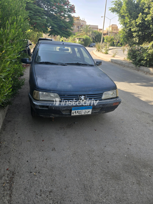 بيجو 405 1996 أزرق يدوي مستعملة للبيع في الجيزة - 4