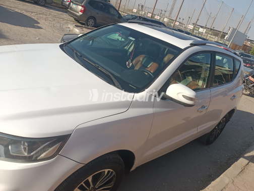 جيلي X7 2019 أبيض أوتوماتيك مستعملة للبيع في مدينة نصر - 10
