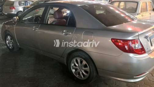 بى واى دى‬ F3 2024 فضي أوتوماتيك مستعملة للبيع في الجيزة - 4