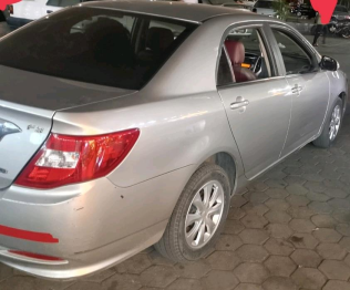 بى واى دى‬ F3 2024 فضي أوتوماتيك مستعملة للبيع في الجيزة