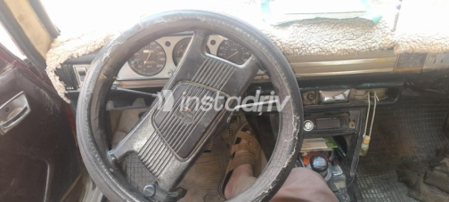 Peugeot 1007 1977 Red Automatic Used for Sale in Shubra al-Khaimah - 4