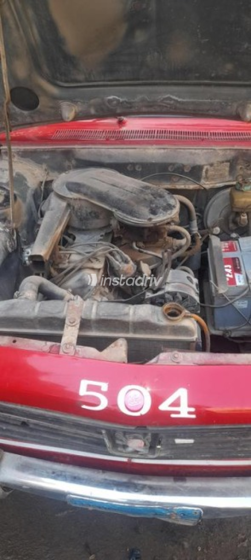 Peugeot 1007 1977 Red Automatic Used for Sale in Shubra al-Khaimah - 9