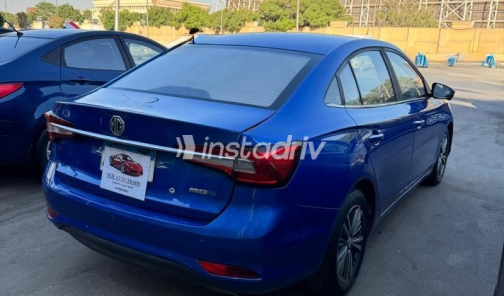 MG 5 2020 Dark Blue Automatic Used for Sale in Heliopolis - 2