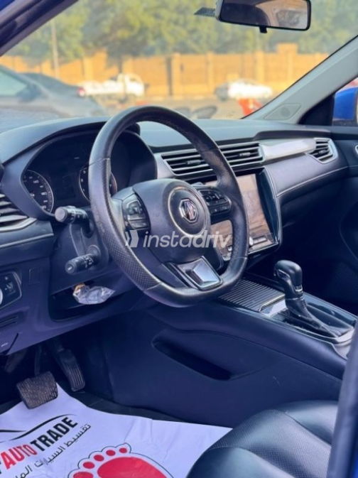 MG 5 2020 Dark Blue Automatic Used for Sale in Heliopolis - 5