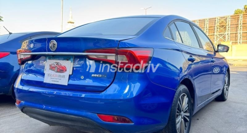 MG 5 2020 Dark Blue Automatic Used for Sale in Heliopolis - 10