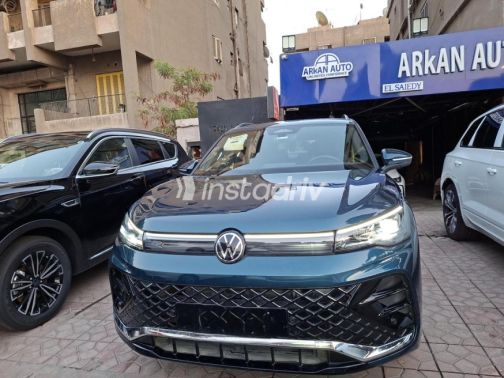 Volkswagen Tiguan 2024 Dark Blue Automatic Used for Sale in Cairo - 1