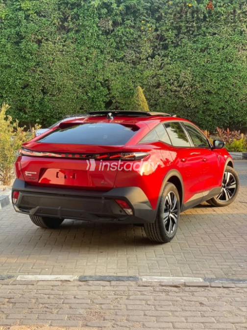 Peugeot 408 2027 Red Automatic New for Sale in Cairo - 5