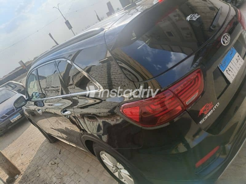 Kia Sorento 2020 Black Automatic Used for Sale in Cairo - 3
