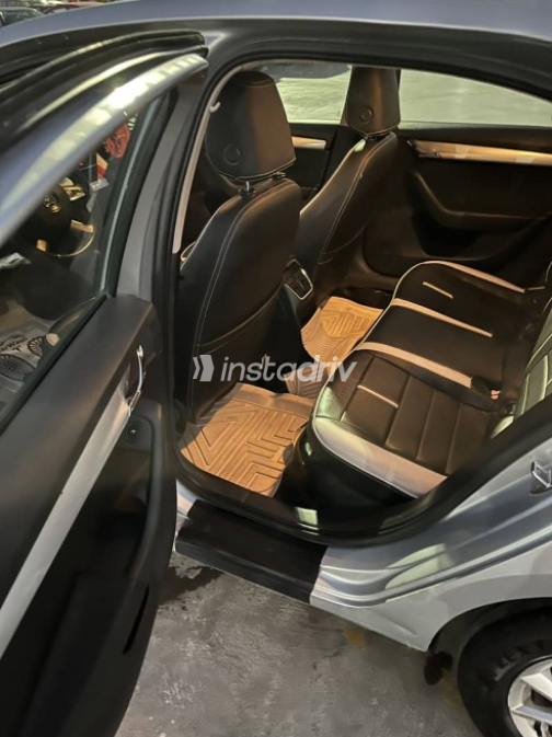 Skoda Octavia 2014 Silver Automatic Used for Sale in Giza - 7