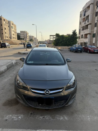 اوبل أسترا 2019 رمادي أوتوماتيك مستعملة للبيع في القاهرة