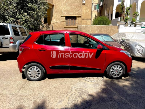 هيونداي I10 2015 أحمر أوتوماتيك مستعملة للبيع في القاهرة - 7