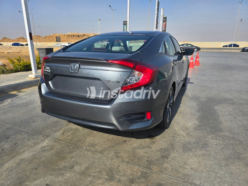 Honda Civic 2021 Gray Automatic Used for Sale in Cairo - 2